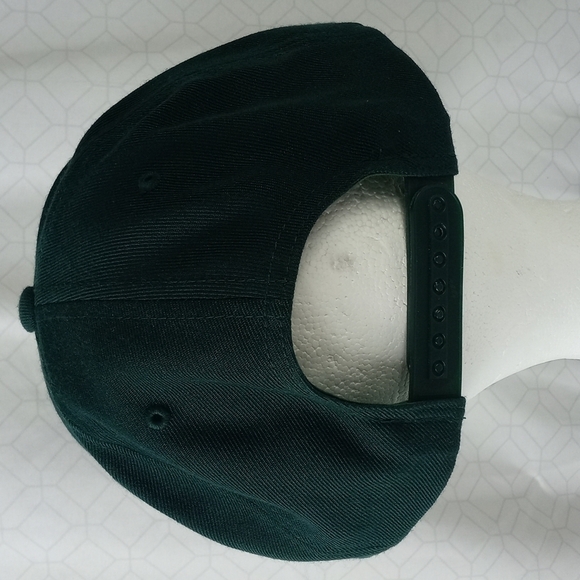 The Classics PDX (Portland Exchange) green snapback with stitched lettering - Picture 4 of 8